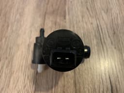 LAND ROVER Land Rover Freelander 2 LR2 OEM Front / Rear Windscreen Washer Pump LR002306 — thumbnail 4