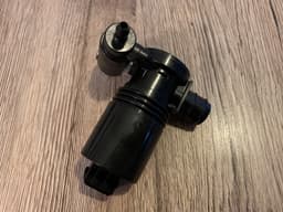 LAND ROVER Land Rover Freelander 2 LR2 OEM Front / Rear Windscreen Washer Pump LR002306 — thumbnail 8