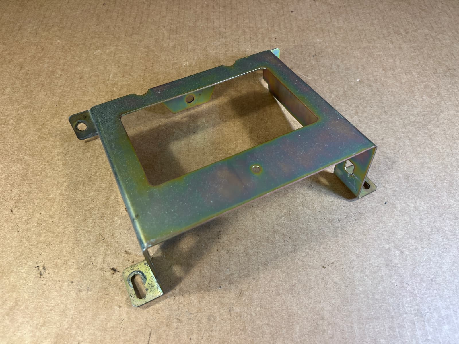 MERCEDES-BENZ Mercedes G class W463 GENUINE TV Tuner Holder Bracket A4635451847