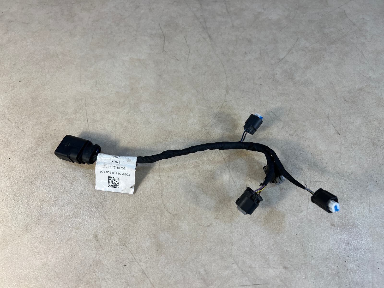 PORSCHE Porsche 911 991 GENUINE Splitter Distributor Dynamic Wire 99160989900