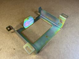 MERCEDES-BENZ Mercedes G class W463 GENUINE TV Tuner Holder Bracket A4635451847 — thumbnail 10