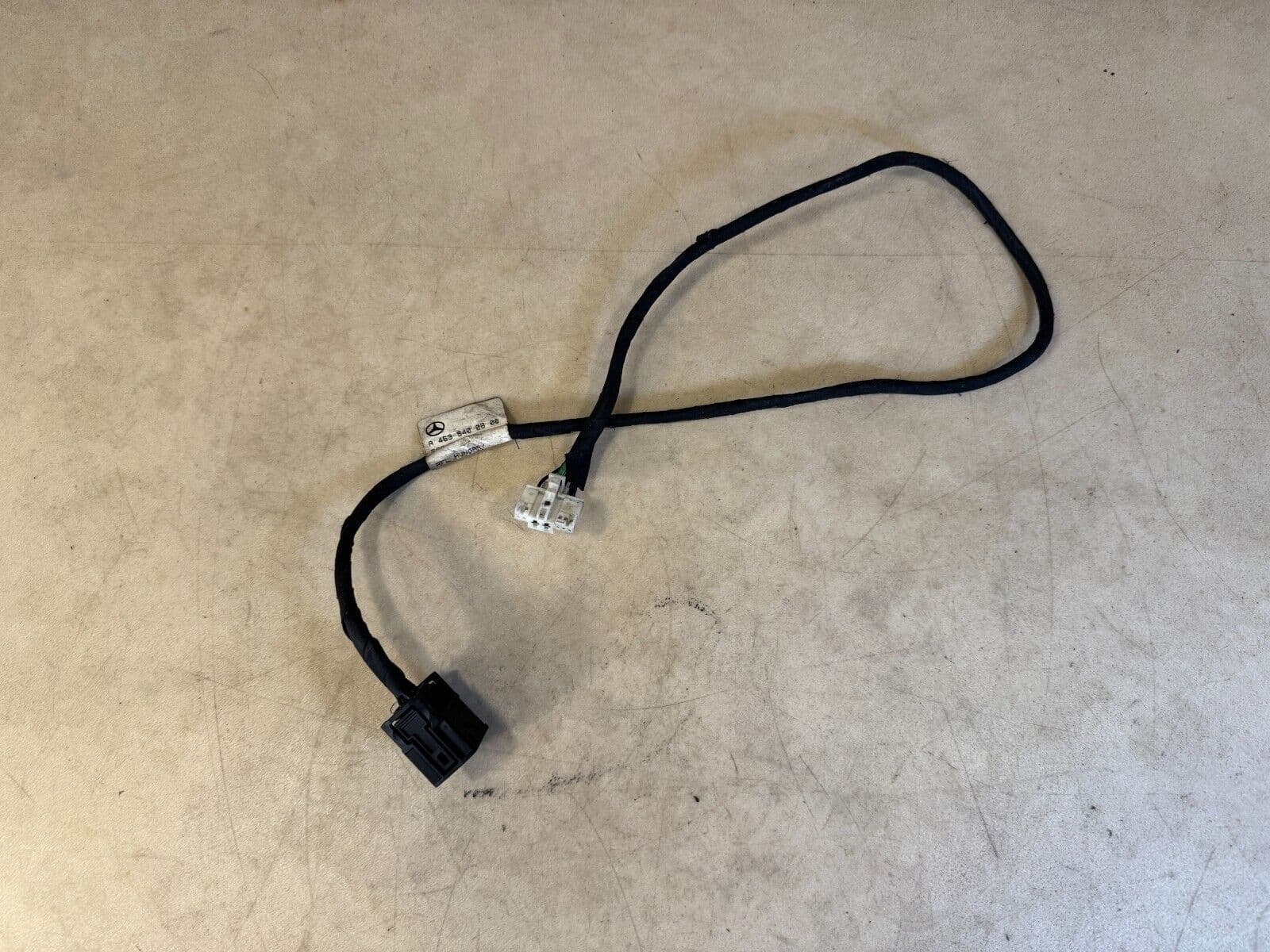 Mercedes G class W463 GENUINE Front Door Wiring Harness A4635400806