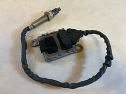MERCEDES-BENZ Mercedes E CLS S Sprinter W213 W238 W257 W222 W907 OEM NOX Sensor Lambdasonde — thumbnail 7