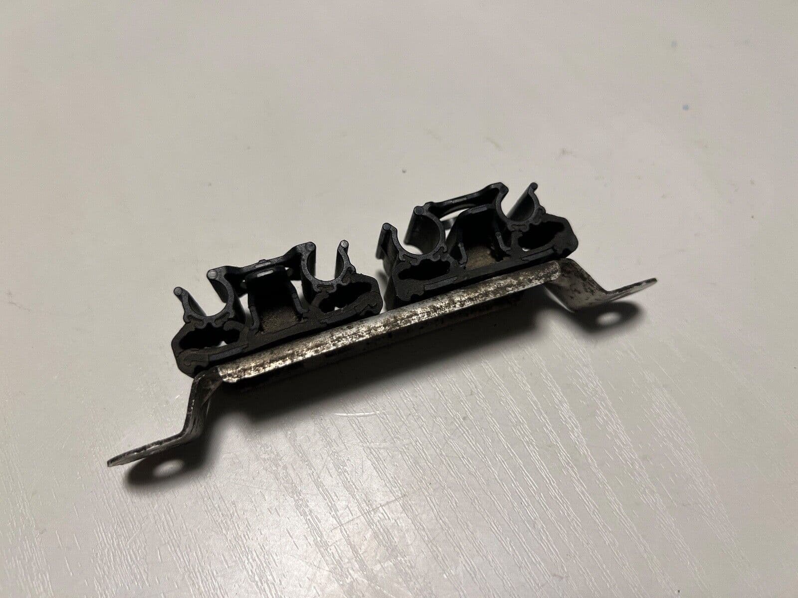 Porsche 911 991 GENUINE Support Bracket 99135927302