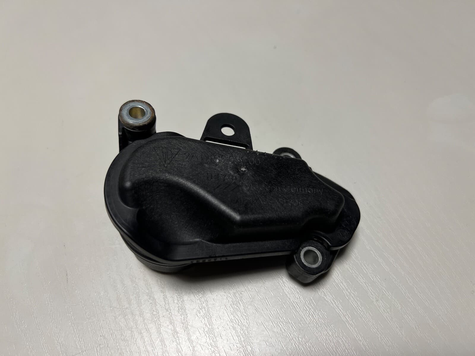 Porsche 911 991 997 GENUINE Crankcase Ventilation Cover 9A110503900