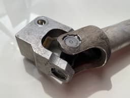 PORSCHE Porsche 911 991 981 718 Steering Idler Shaft Cross Joint Steering Shaft Lower — thumbnail 9