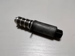 PORSCHE Porsche 911 991 GENUINE Engine Oil Control Variable Valve Solenoid 9A110530404 — thumbnail 3