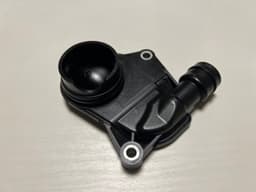 PORSCHE Porsche 911 991 997 GENUINE Crankcase Ventilation Valve Cover 9A110503800 — thumbnail 10