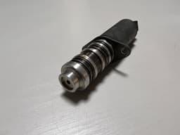 PORSCHE Porsche 911 991 GENUINE Engine Oil Control Variable Valve Solenoid 9A110530404 — thumbnail 2