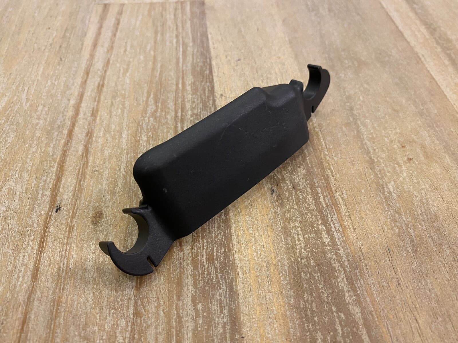 PORSCHE Porsche 911 991 GENUINE Right Support Upper Guide