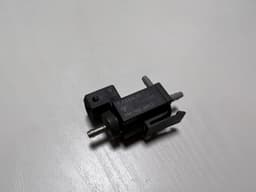 PORSCHE Porsche 911 991 Cayenne 958 GENUINE Vacuum Valve Solenoid 7PP906283С — thumbnail 1