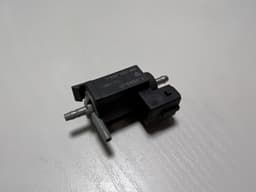 PORSCHE Porsche 911 991 Cayenne 958 GENUINE Vacuum Valve Solenoid 7PP906283С — thumbnail 5