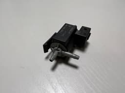 PORSCHE Porsche 911 991 Cayenne 958 GENUINE Vacuum Valve Solenoid 7PP906283С — thumbnail 6