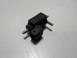 PORSCHE Porsche 911 991 Cayenne 958 GENUINE Vacuum Valve Solenoid 7PP906283С — thumbnail 9