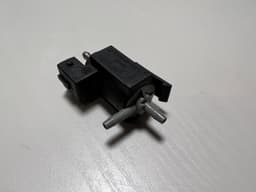 PORSCHE Porsche 911 991 Cayenne 958 GENUINE Vacuum Valve Solenoid 7PP906283С — thumbnail 8