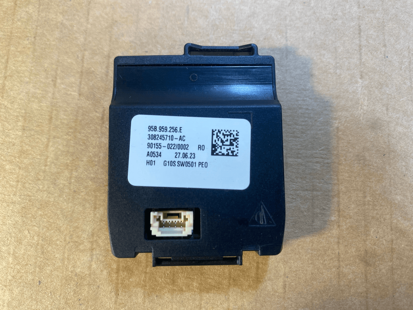 PORSCHE PORSCHE 911 CAYENNE 9Y0 MACAN 95B OEM STEERING HEATED CONTROL MODULE UNIT