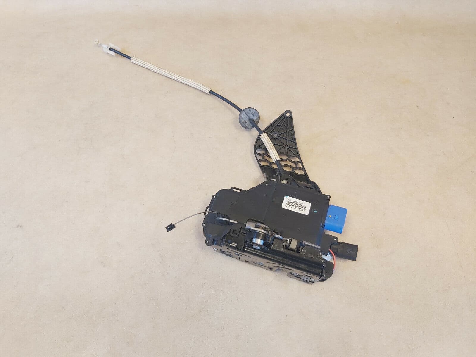 GENUINE VOLKSWAGEN Touareg 7L Original VW Door Lock Zv Rear Right 7L6839016D