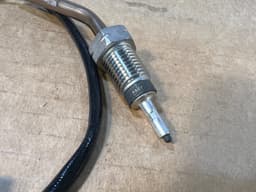 VW GENUINE AUDI SKODA VOLKSWAGEN Flue gas temperature sensor 03L906088BD — thumbnail 3