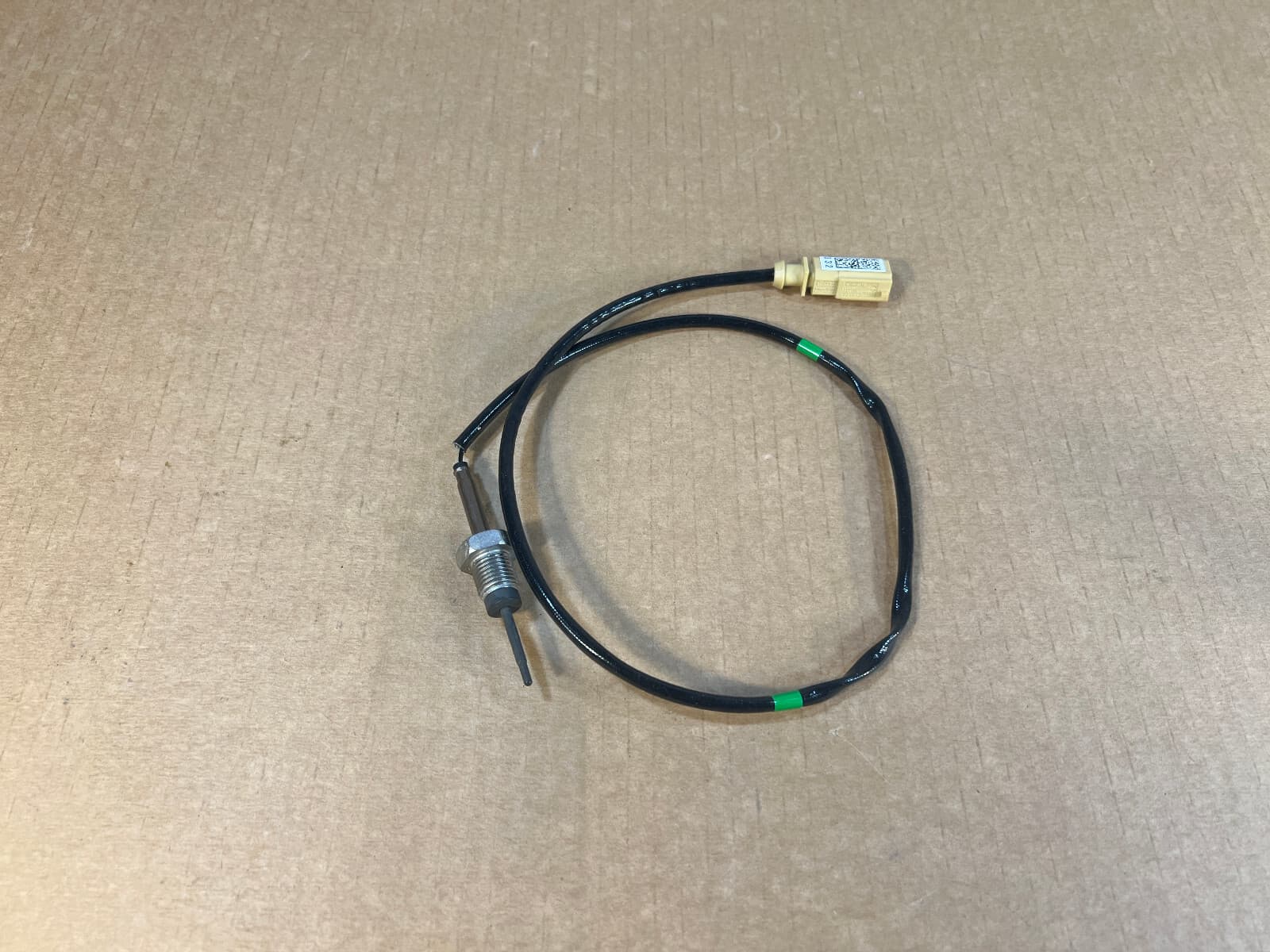 VW GENUINE AUDI SKODA VOLKSWAGEN Flue gas temperature sensor 04L906088JK