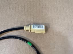 VW GENUINE AUDI SKODA VOLKSWAGEN Flue gas temperature sensor 04L906088JK — thumbnail 2