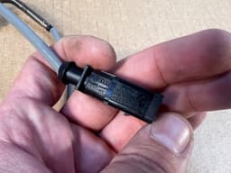 VW GENUINE VW AUDI SEAT SKODA Flue gas temperature sensor 04L906088CT — thumbnail 5
