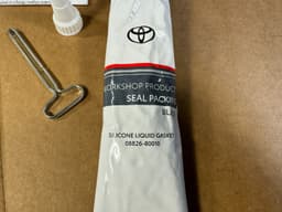TOYOTA NEW Genuine Toyota Silicone Liquid Gasket Black / Seal Packing 08826-80010 — thumbnail 4