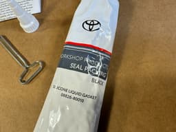 TOYOTA NEW Genuine Toyota Silicone Liquid Gasket Black / Seal Packing 08826-80010 — thumbnail 7