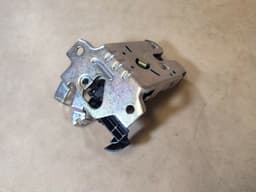 VW Original Skoda Kodiaq Trunk Lock door 3V0827505C — thumbnail 6