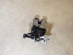 VW Original Skoda Kodiaq Trunk Lock door 3V0827505C — thumbnail 10