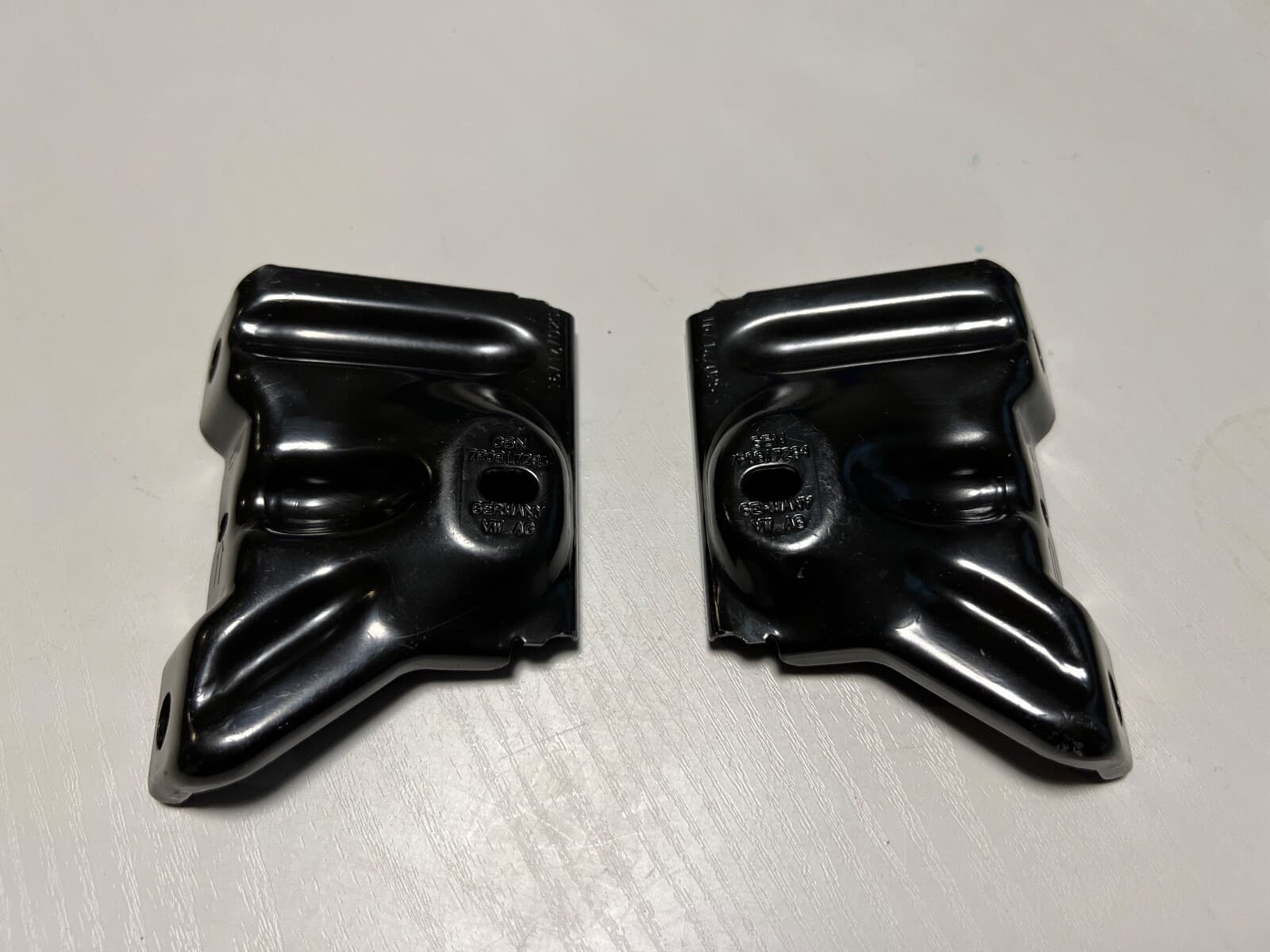 VW VW Touareg 7P5 Genuine Sunroof Bracket Frame Support LH & RH Set