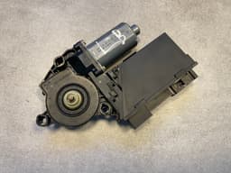 VW VW Touareg GENUINE Left Rear Power Window Motor 7L0959795 — thumbnail 8