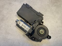 VW VW Touareg GENUINE Left Rear Power Window Motor 7L0959795 — thumbnail 7