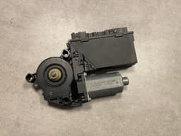 VW VW Touareg GENUINE Right Rear Power Window Motor 7L0959794 — thumbnail 8