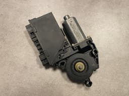 VW VW Touareg GENUINE Right Rear Power Window Motor 7L0959794 — thumbnail 7