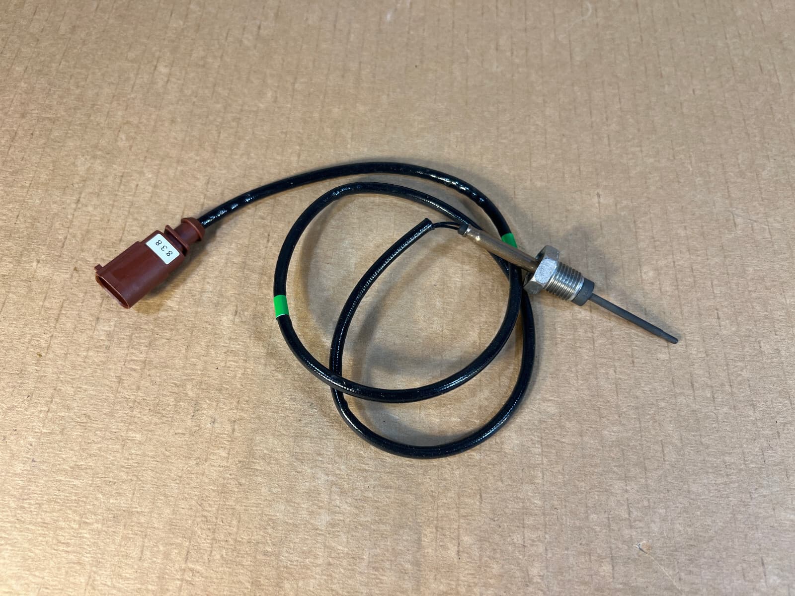 GENUINE AUDI SKODA SEAT VOLKSWAGEN Flue gas temperature sensor 04L906088DP