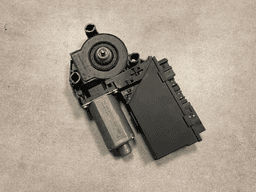 VW VW Touareg GENUINE Right Rear Power Window Motor 7L0959794 — thumbnail 9