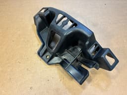 LAND ROVER GENUINE Land Rover Range Rover Sport L320 Rear Left Bumper Bracket — thumbnail 2