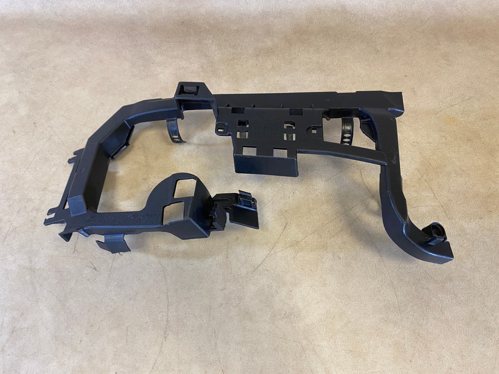 BMW BMW F30 F31 F32 F33 F36 F80 Canale Consolle Centrale 9275917 LHD