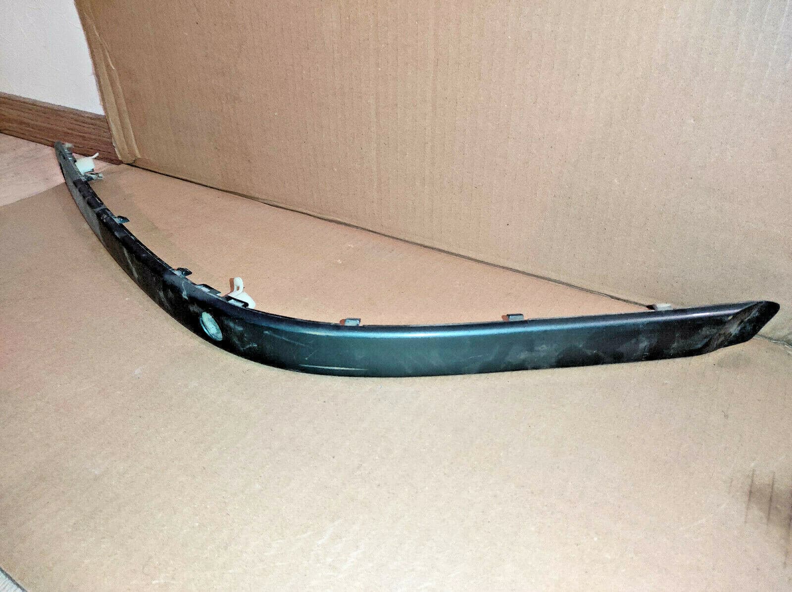 BMW 5 SERIES E39 (1996-2004) - Moulding bumper front left, 7005963