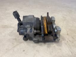 BMW BMW E23 7 SERIES GENUINE Rear Caliper With Brake Pads Left & Right — thumbnail 10
