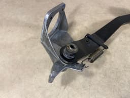 MERCEDES-BENZ Mercedes G class W463 GENUINE BRAKE PEDAL With Bracket A4632904901 — thumbnail 3