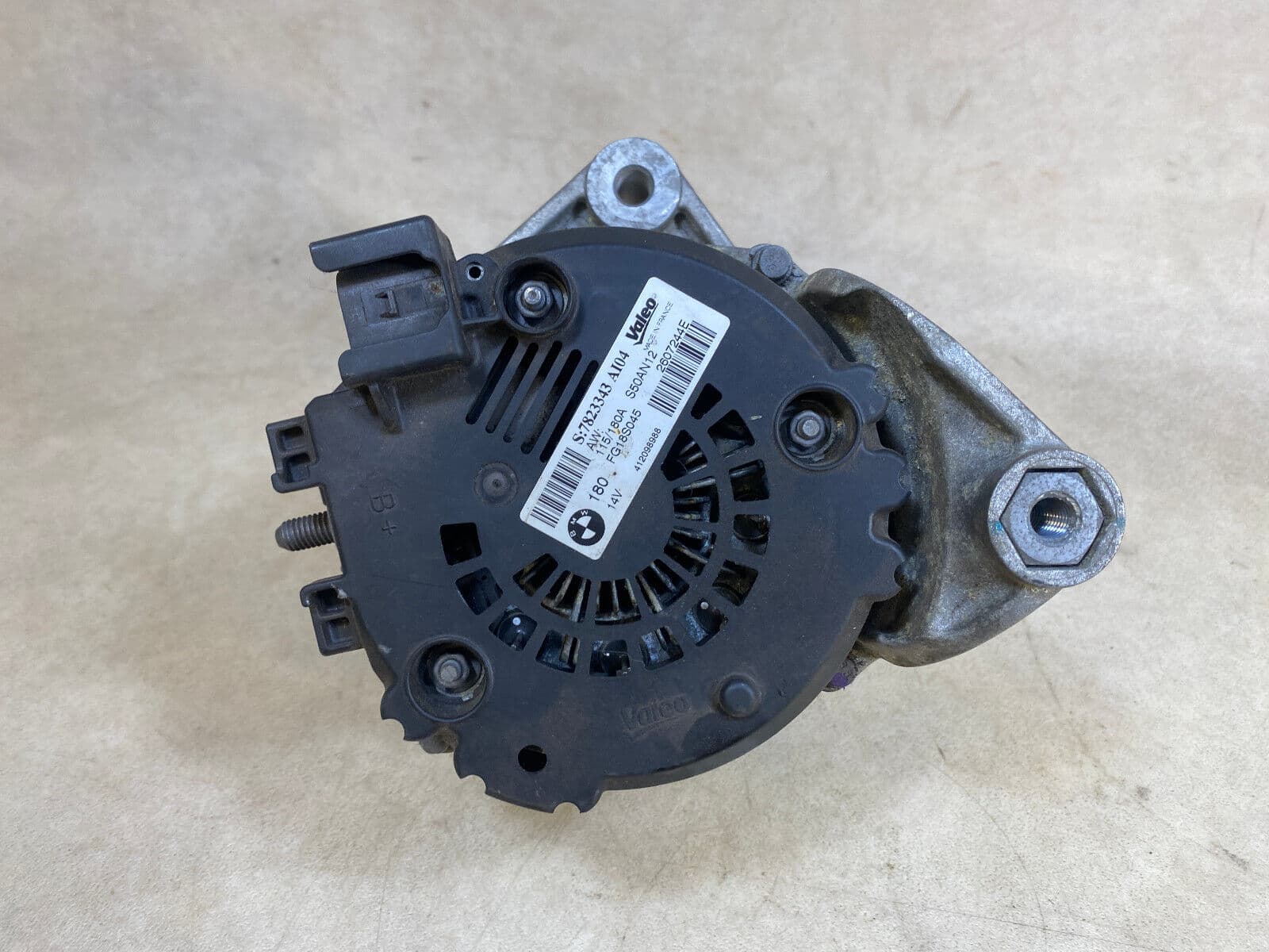 GENUINE BMW 1 2 3 4 F20 F21 F22 F30 F31 F32 F33 F34 F36 Alternator 12317823343