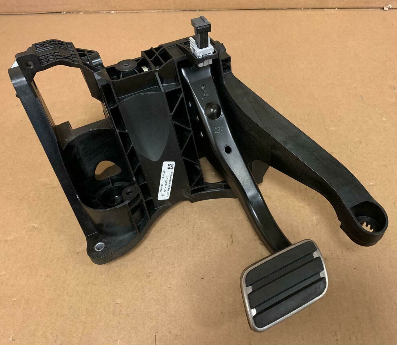 PORSCHE PORSCHE BOXSTER 981 CAYMAN CARRERA 991 OEM BRAKE PEDAL ASSEMBLY 991.423.009.21