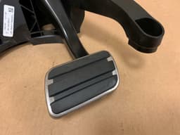 PORSCHE PORSCHE BOXSTER 981 CAYMAN CARRERA 991 OEM BRAKE PEDAL ASSEMBLY 991.423.009.21 — thumbnail 4