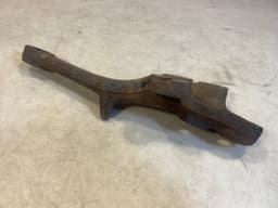 BMW BMW E23 7 SERIES FRONT LEFT HUB CARRIER BRACKET REARWARD FORWARD 1121887 — thumbnail 6