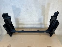BMW BMW 5 6 7 F07 F10 F11 F12 F01 F02 Radiator Module Mount Bracket Carrier 7804617 — thumbnail 7