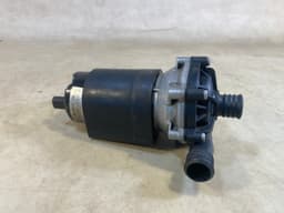MERCEDES-BENZ Mercedes G class W463 Genuine Auziliary Water Pump A0005000386 — thumbnail 3