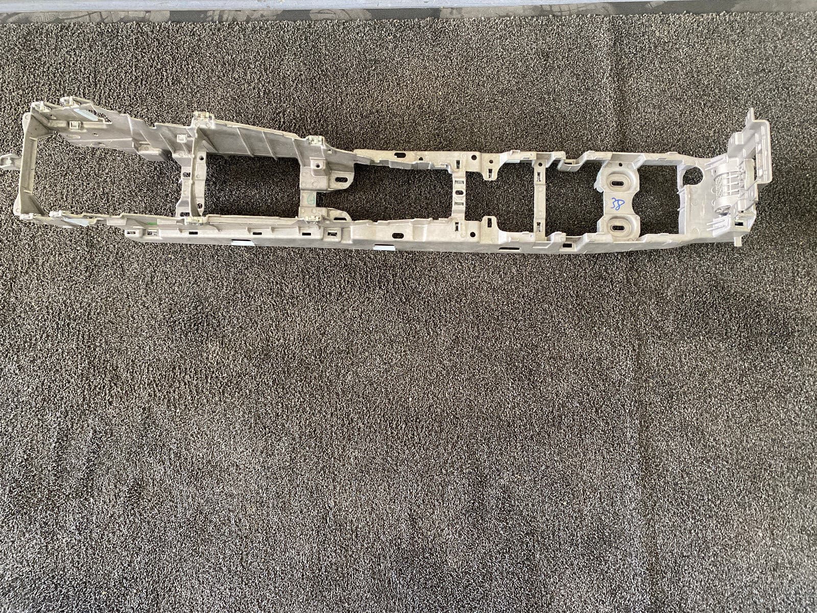 PORSCHE Porsche 911 991 GENUINE Center Console Support Frame 99155321101