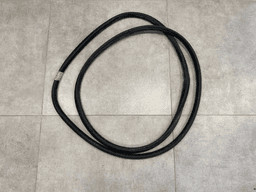 VW VW Touareg Porsche Cayenne Front Right Door Seal 7L0837911 — thumbnail 1