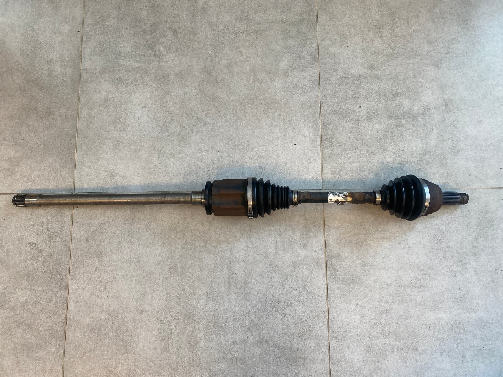 BMW BMW X5 E70 F15 X6 E71 E72 F16 Output shaft right 31607553946